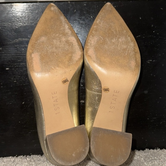 Size 10 1.State Saffy Gold Metallic Block Heels - Picture 2 of 4